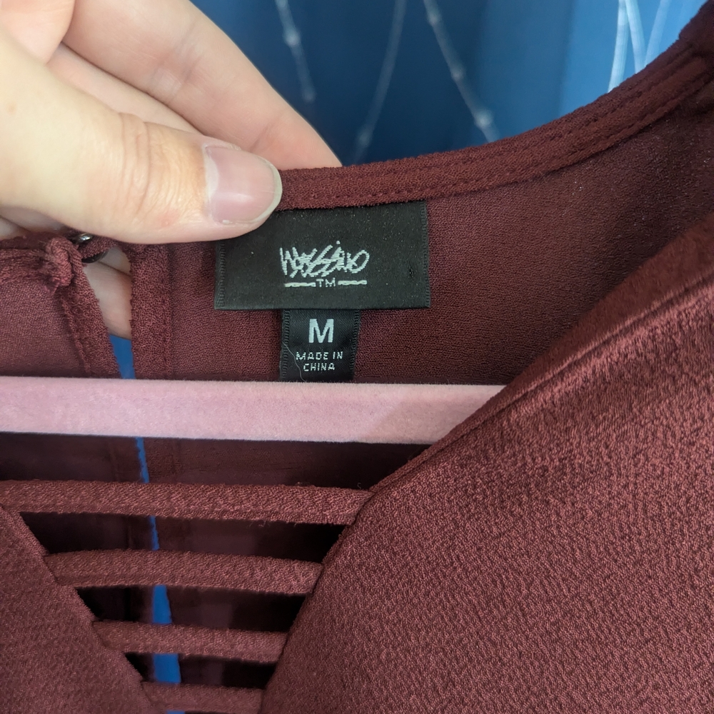 WÅSSIKO Strappy Front Burgundy Dress - M